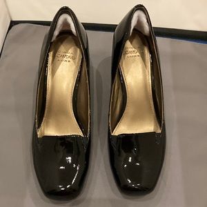 Circa‎ Joan & David Luxe shoes size 7